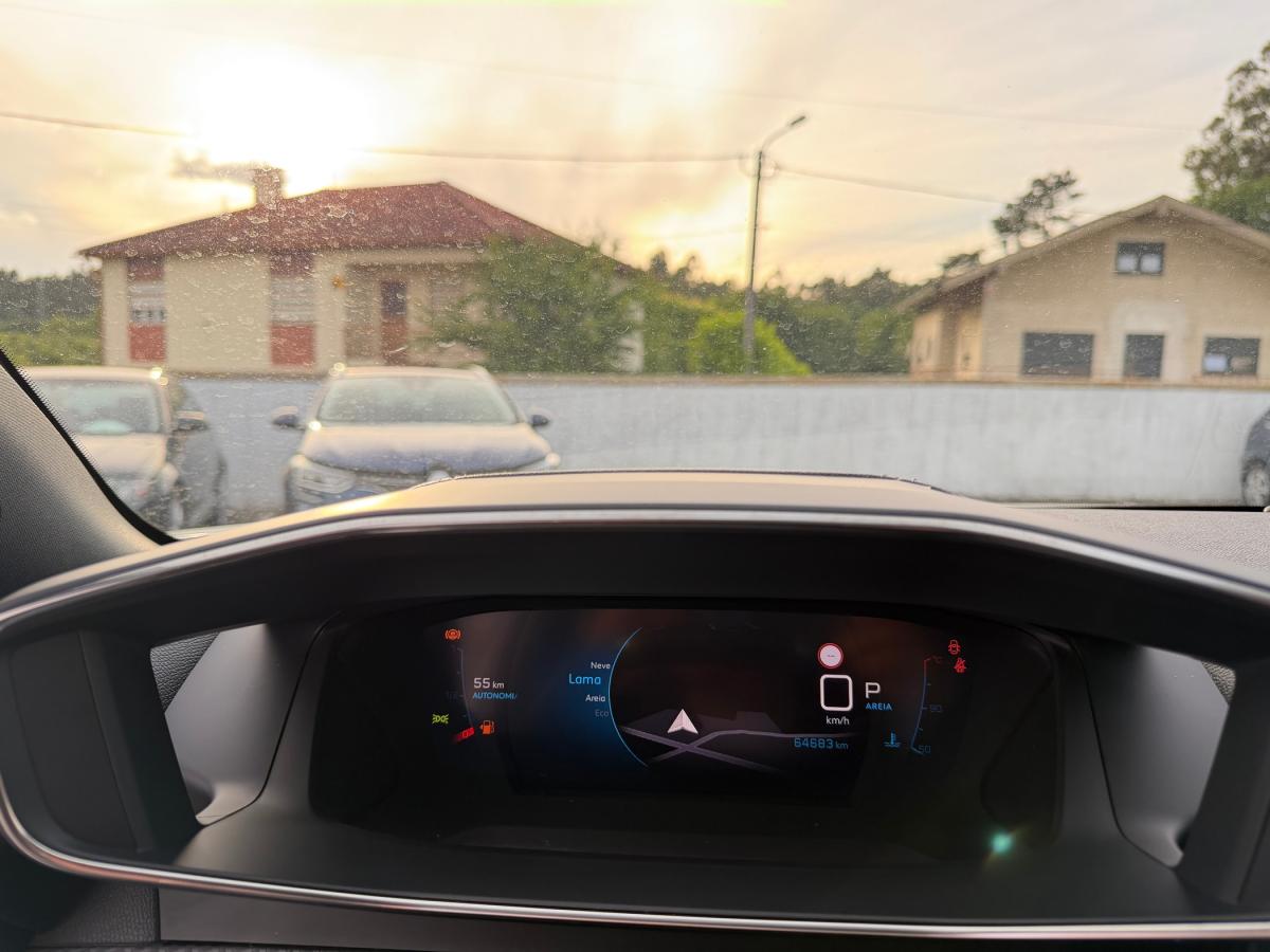 peugeot-2008-2021-gasolina-1199cc