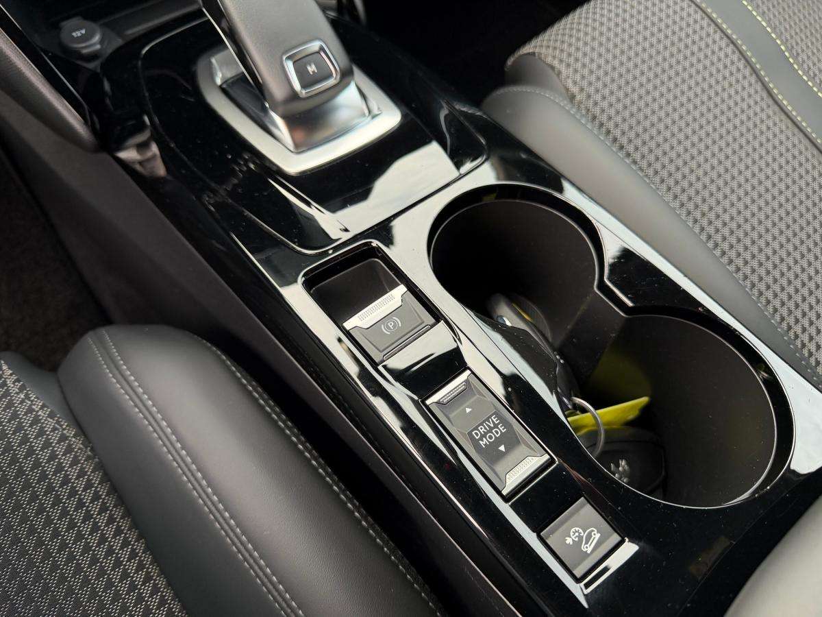 peugeot-2008-2021-gasolina-1199cc