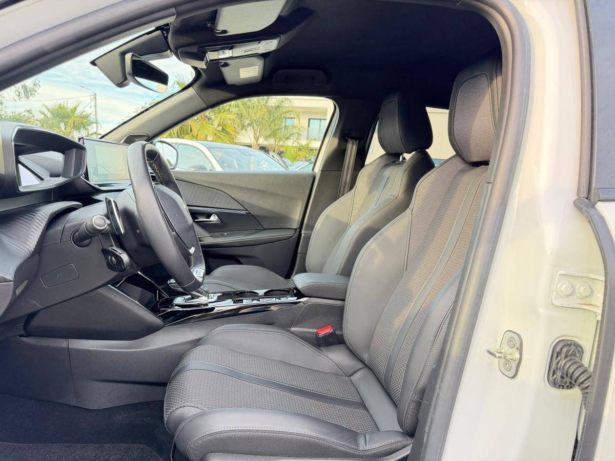 peugeot-2008-2021-gasolina-1199cc
