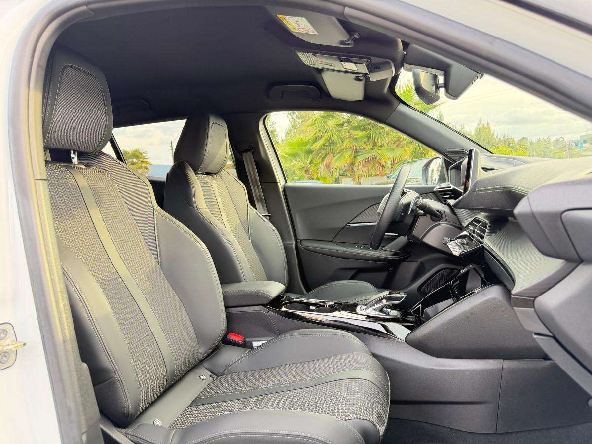 peugeot-2008-2021-gasolina-1199cc