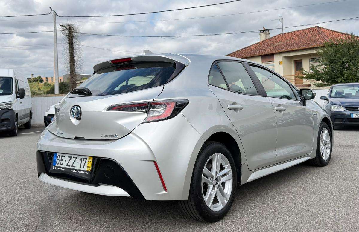 toyota-corolla-2020-hibrido-a-gasolina-1798cc