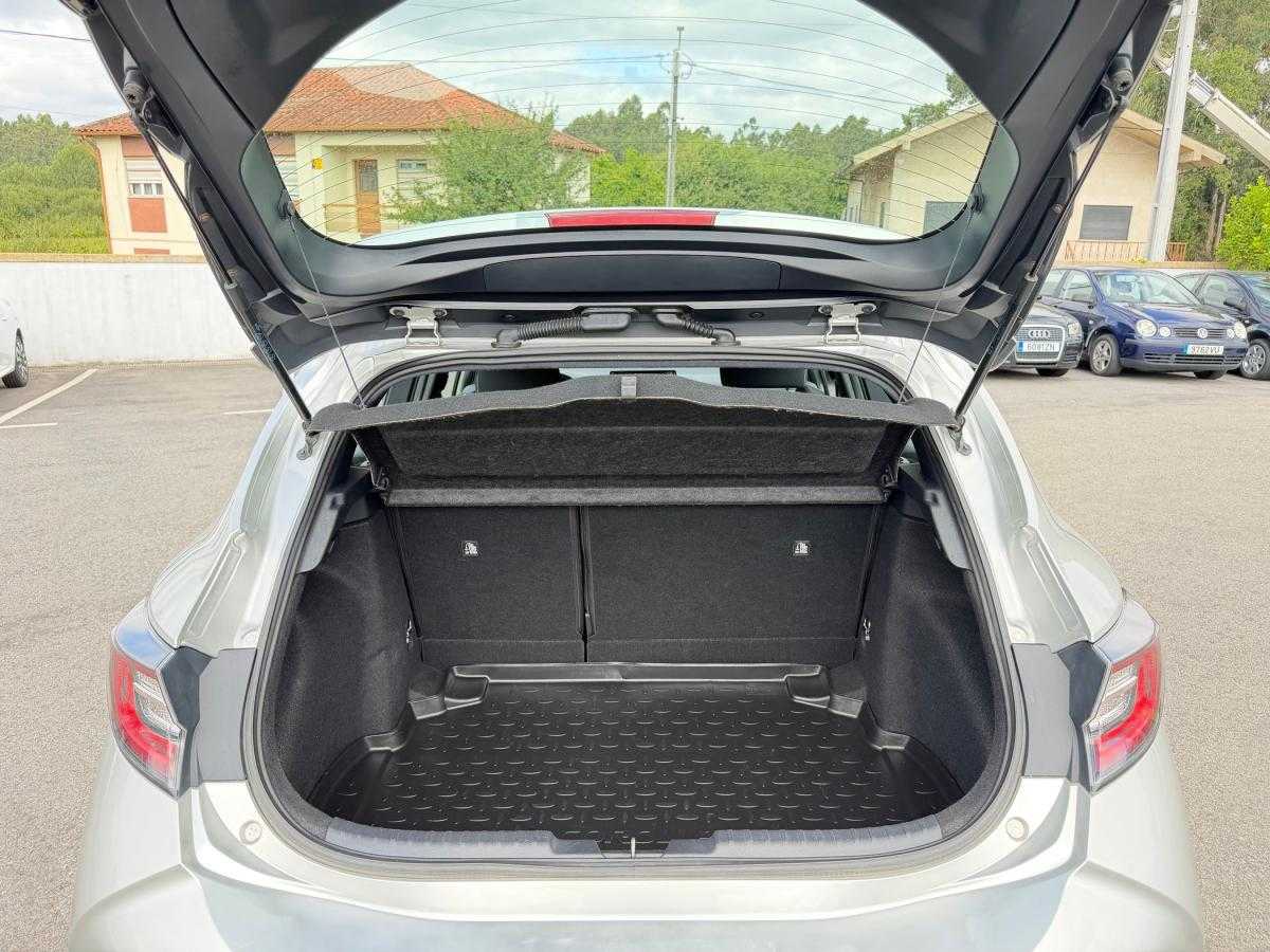 toyota-corolla-2020-hibrido-a-gasolina-1798cc