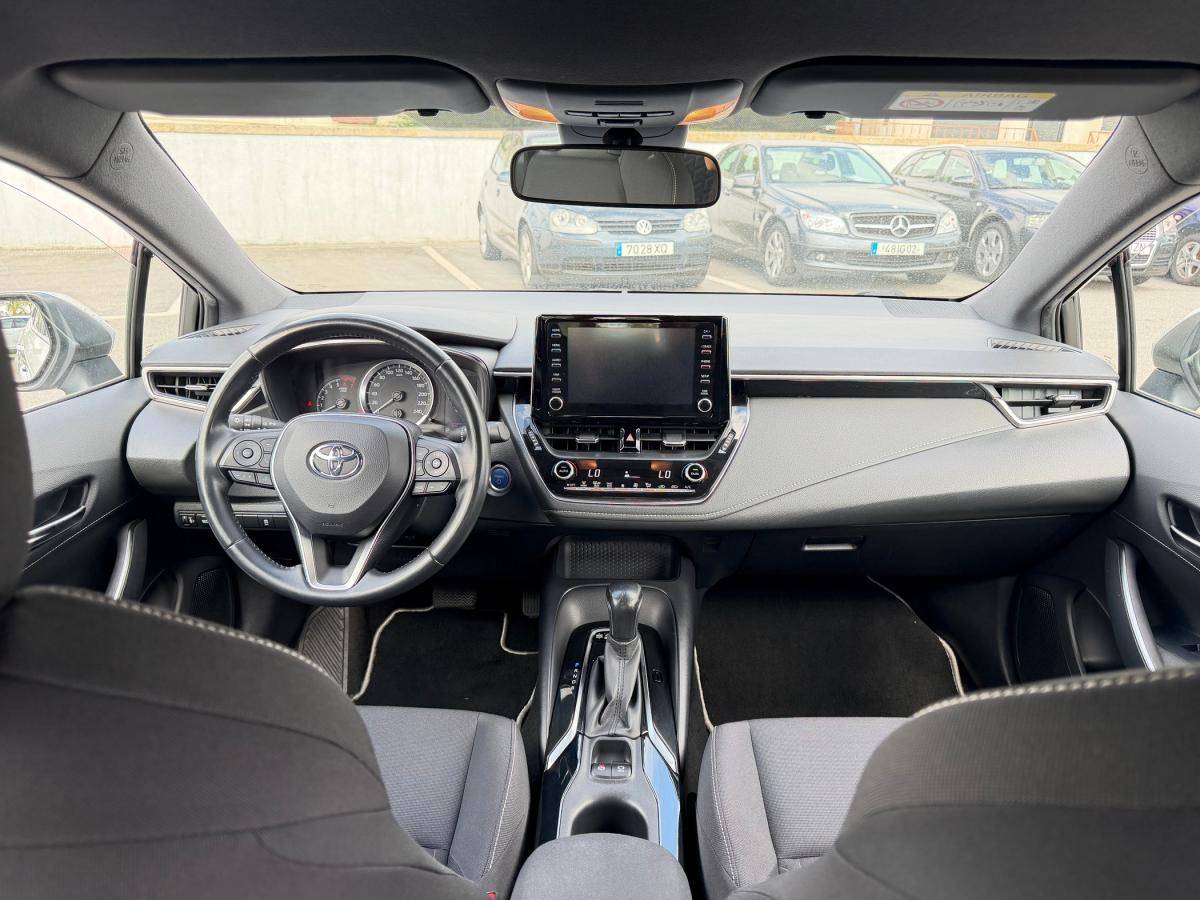 toyota-corolla-2020-hibrido-a-gasolina-1798cc