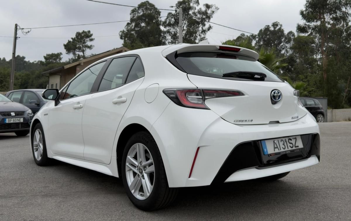 toyota-corolla-2021-hibrido-a-gasolina-1798cc