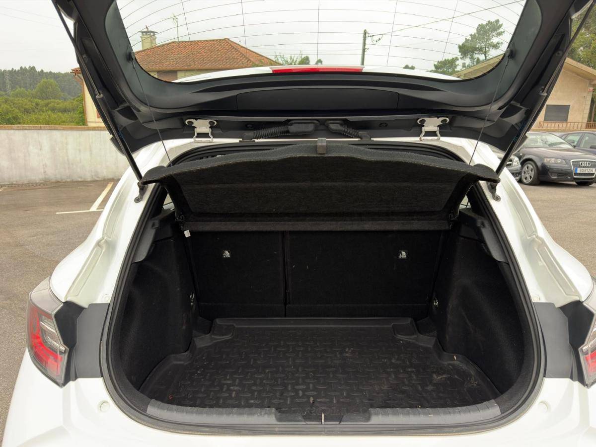 toyota-corolla-2021-hibrido-a-gasolina-1798cc