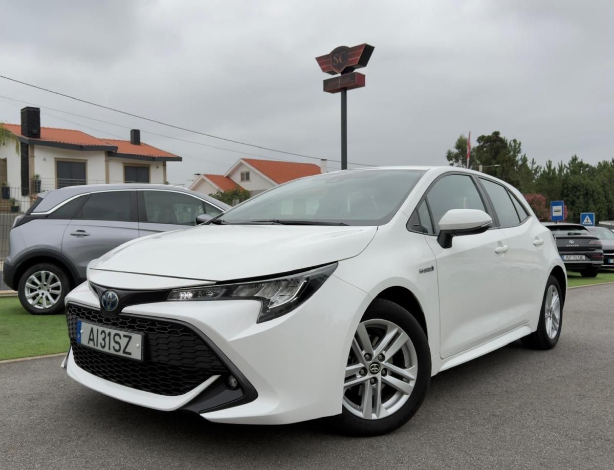 toyota-corolla-2021-hibrido-a-gasolina-1798cc