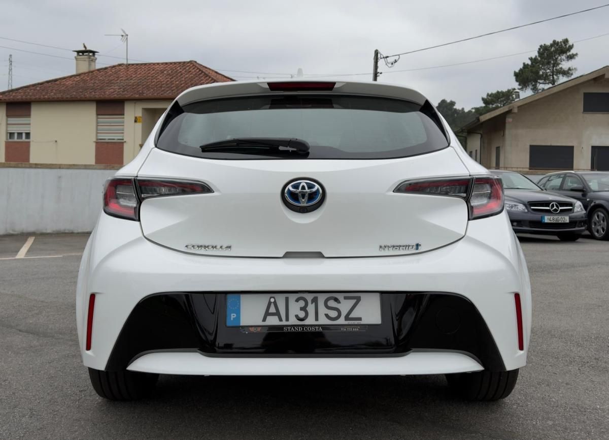 toyota-corolla-2021-hibrido-a-gasolina-1798cc