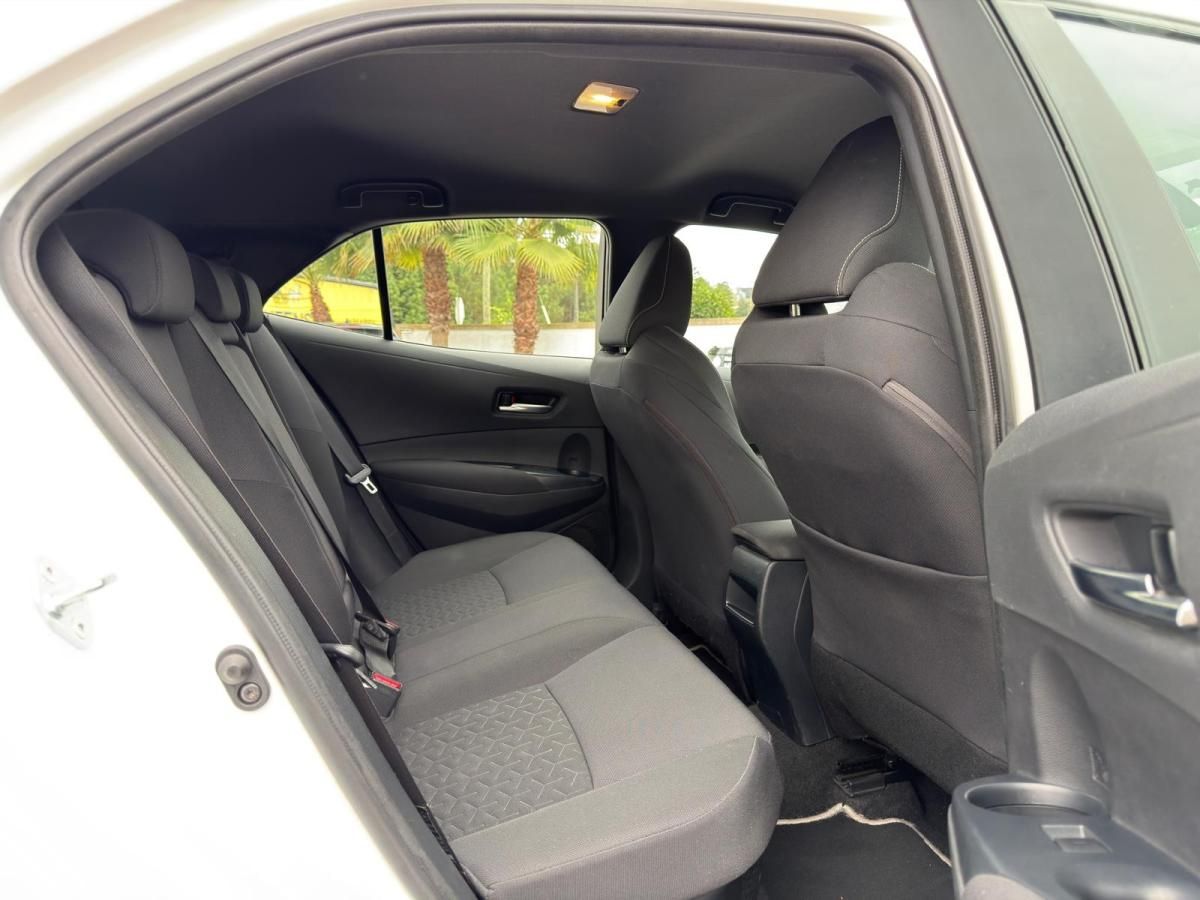 toyota-corolla-2021-hibrido-a-gasolina-1798cc