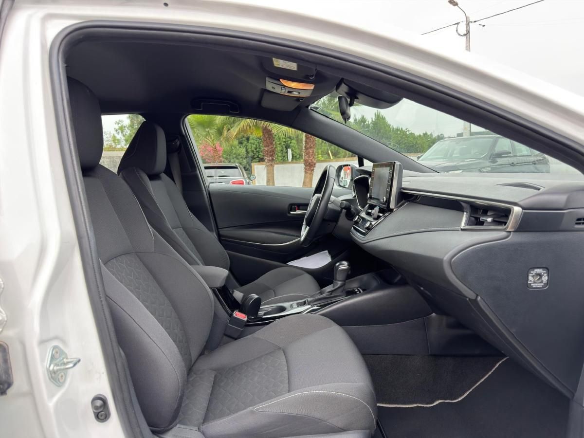toyota-corolla-2021-hibrido-a-gasolina-1798cc