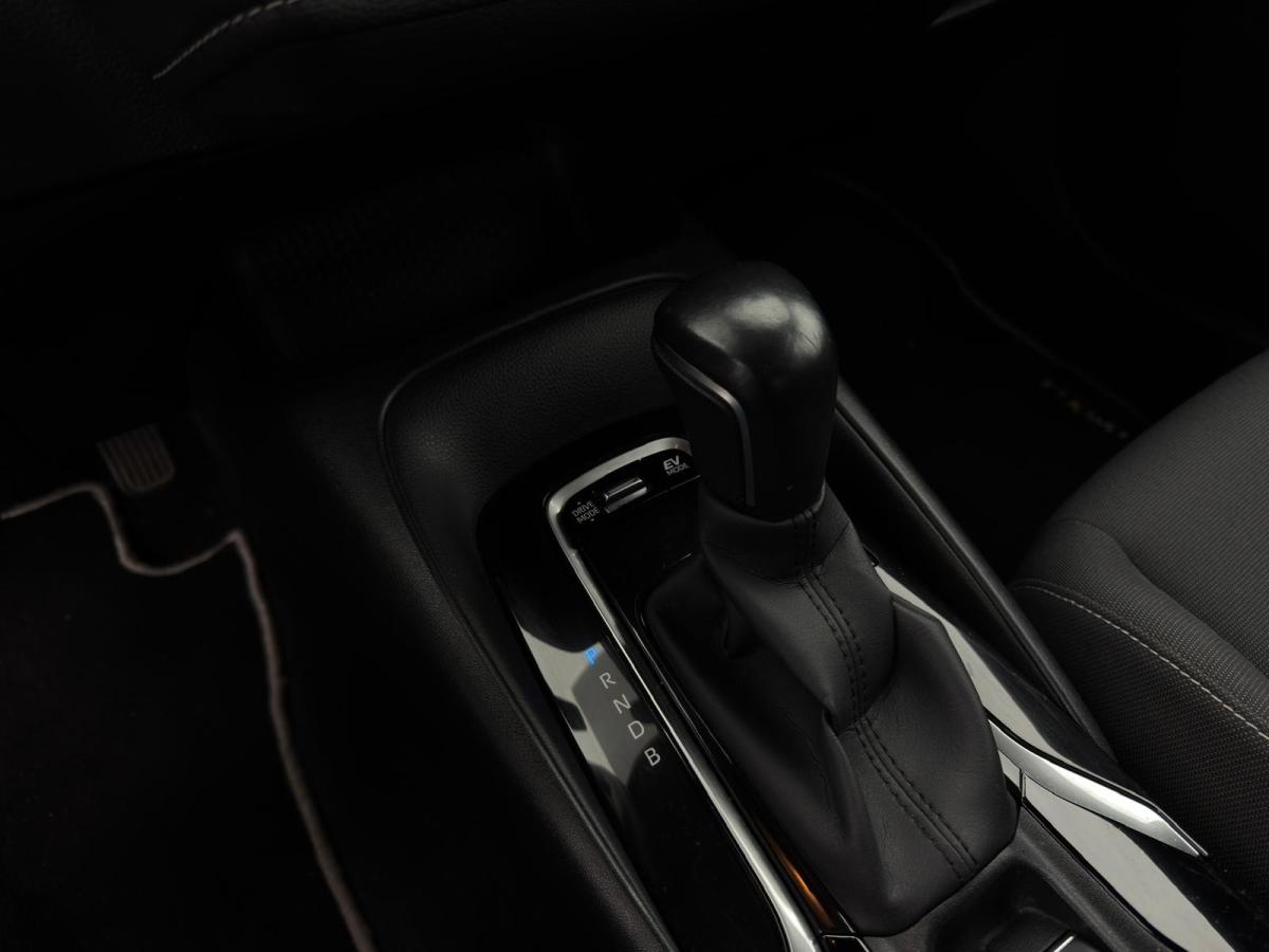 toyota-corolla-2021-hibrido-a-gasolina-1798cc