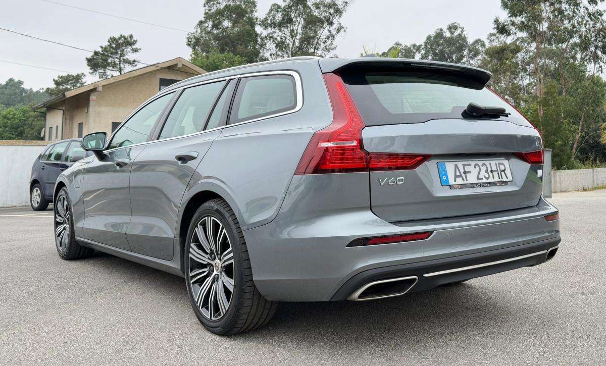 volvo-v60-2021-hibrido-a-gasolina-1969cc
