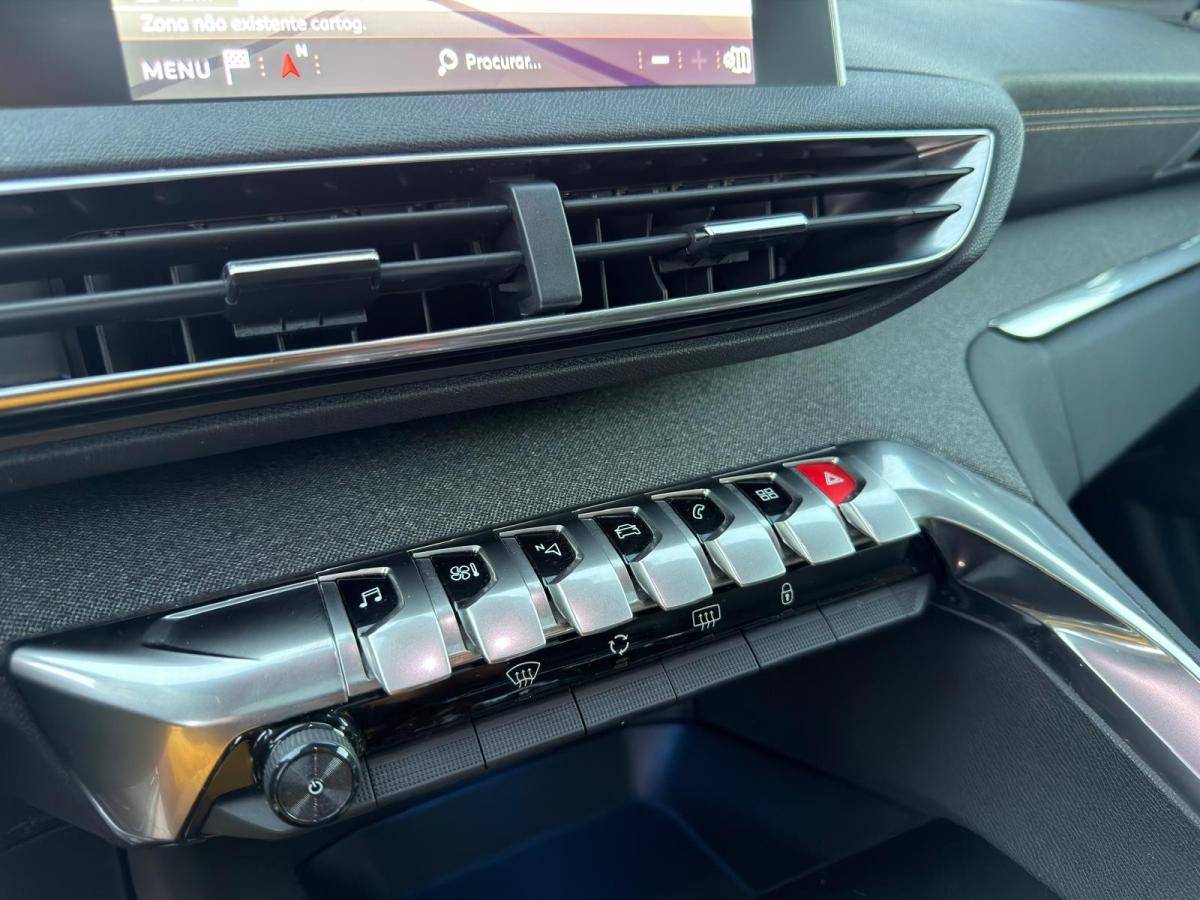 peugeot-5008-2019-diesel-1499cc