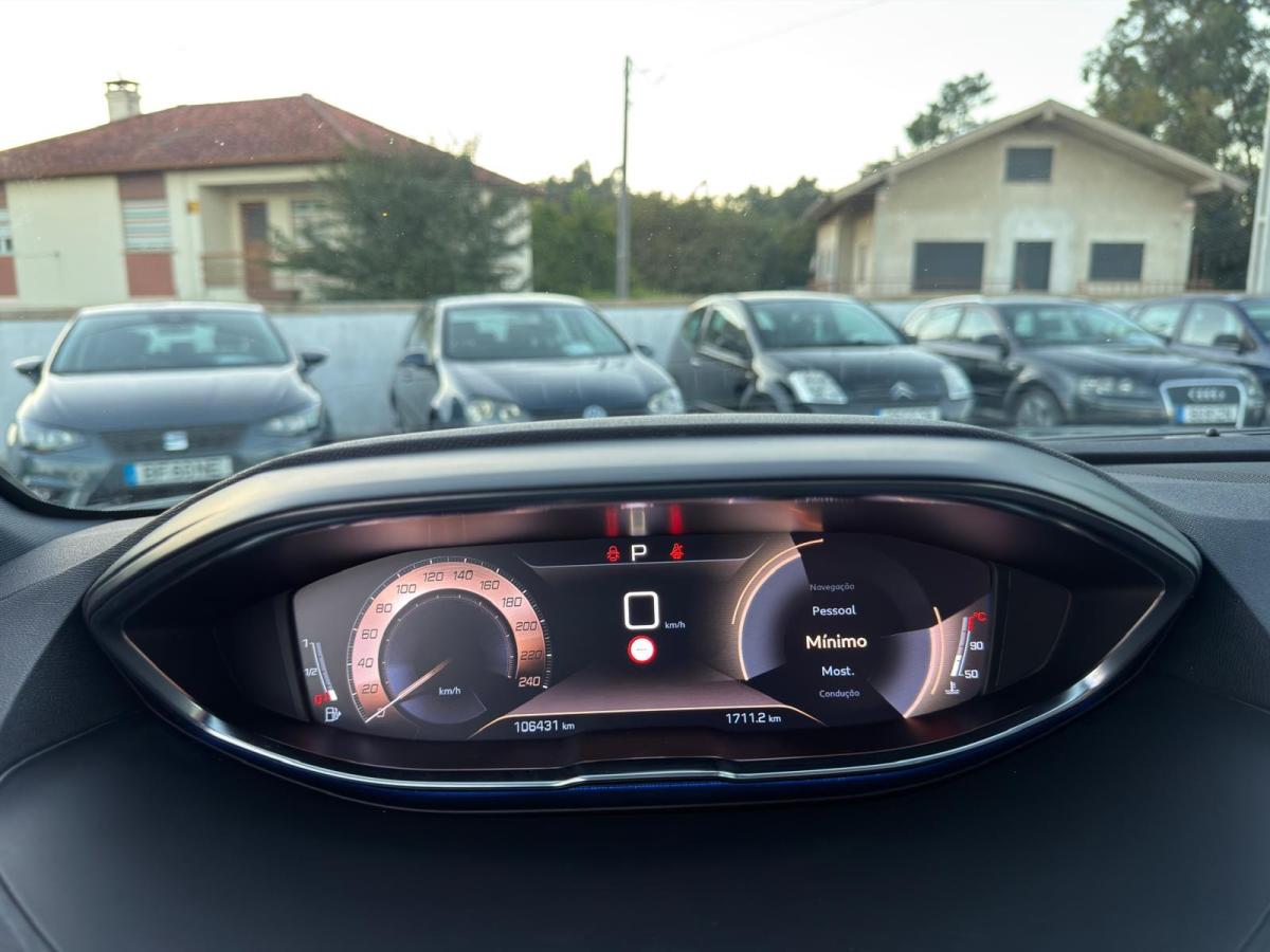 peugeot-5008-2019-diesel-1499cc