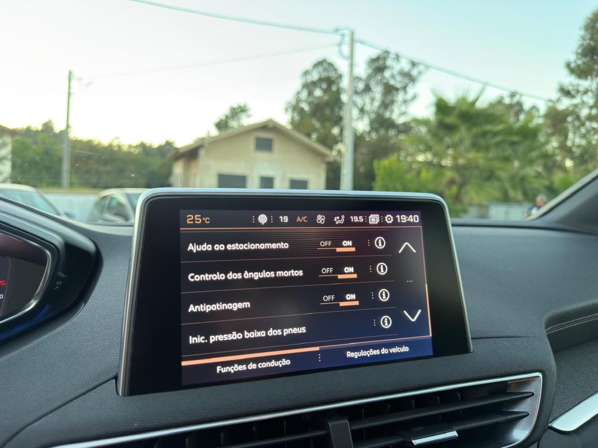 peugeot-5008-2019-diesel-1499cc