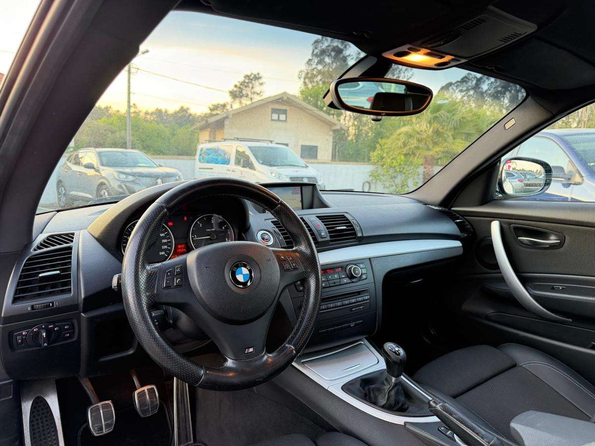 bmw-serie-1-2011-diesel-1995cc