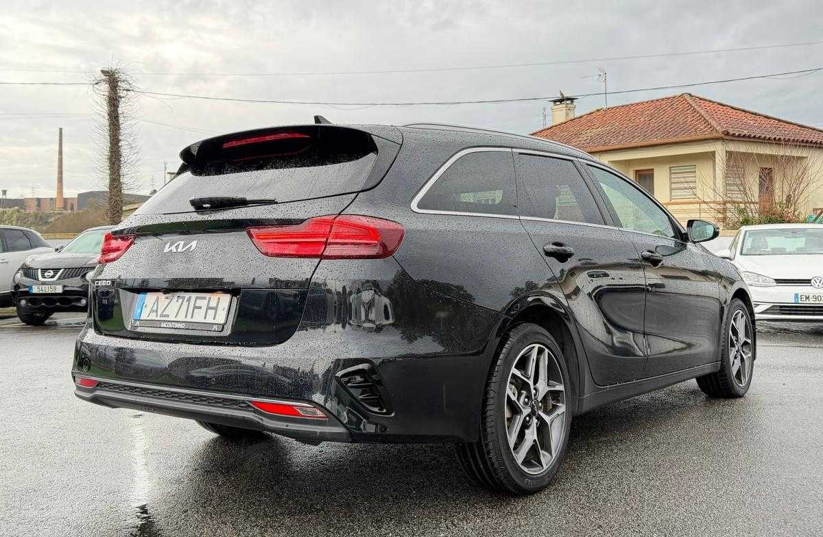 kia-ceed-sw-2023-diesel-1598cc