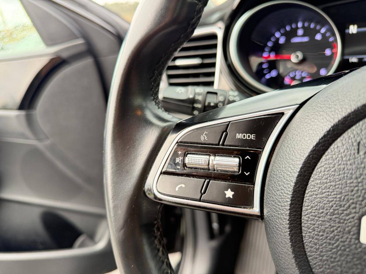 kia-ceed-sw-2023-diesel-1598cc