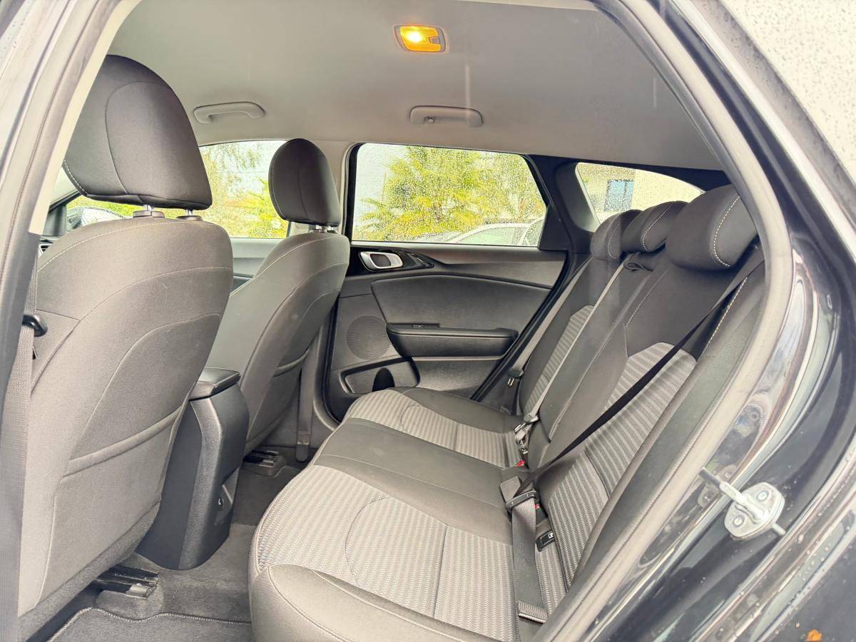 kia-ceed-sw-2023-diesel-1598cc