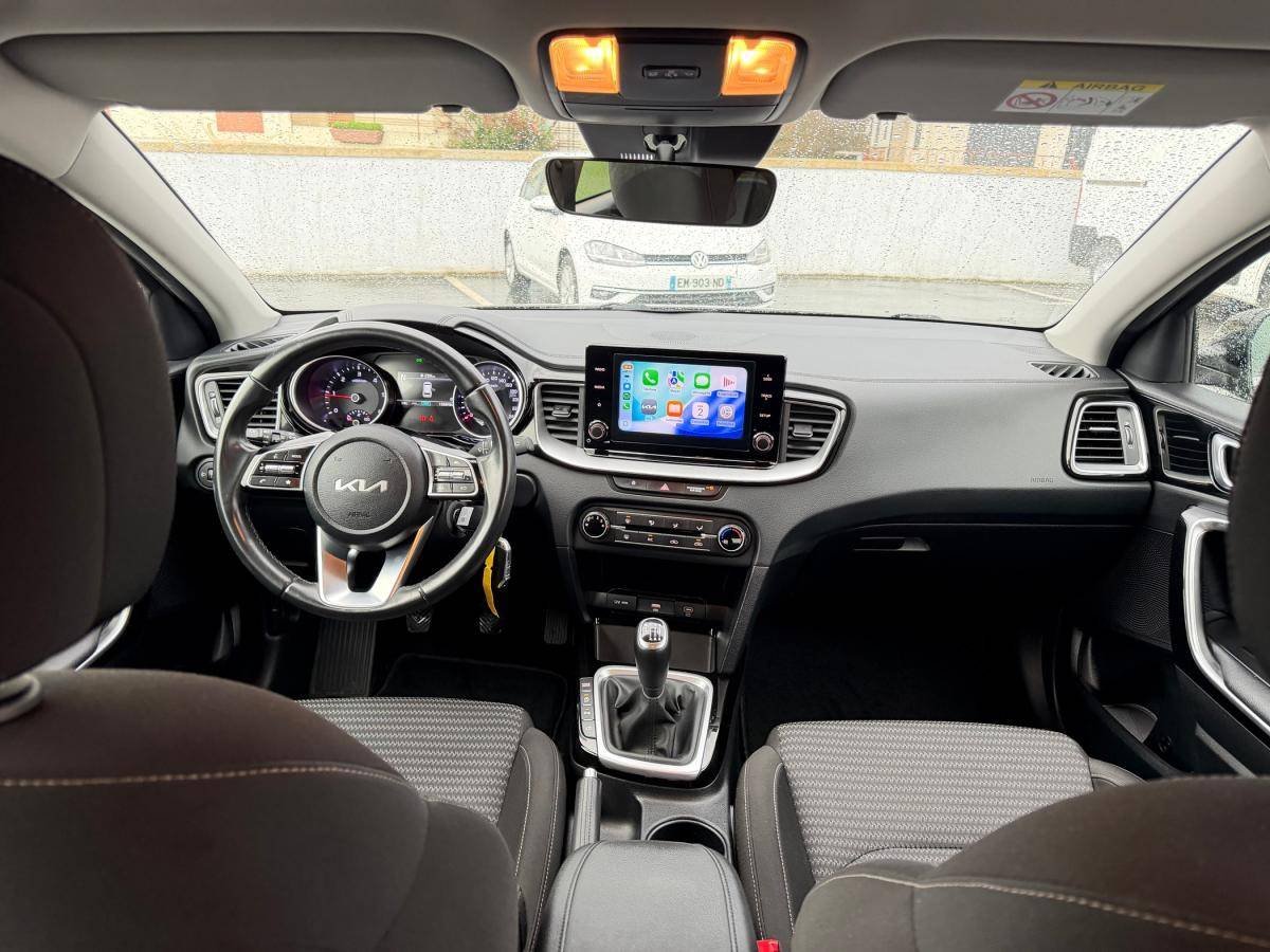 kia-ceed-sw-2023-diesel-1598cc