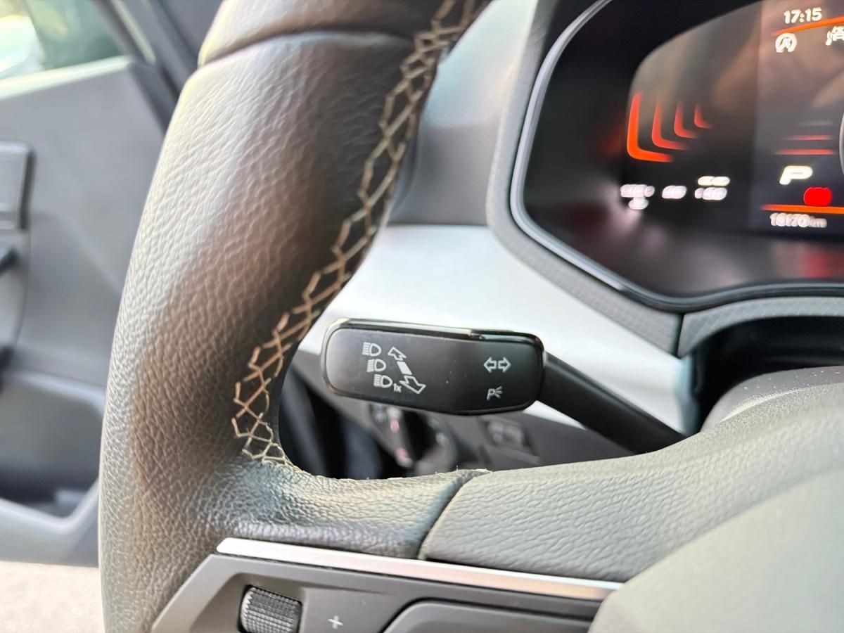 seat-ibiza-2023-gasolina-999cc