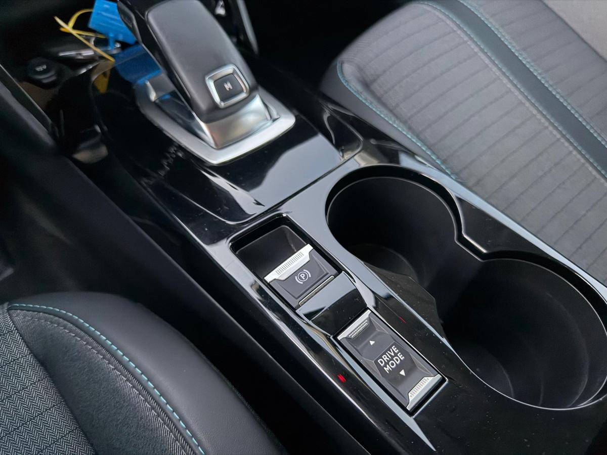 peugeot-208-2020-gasolina-1199cc