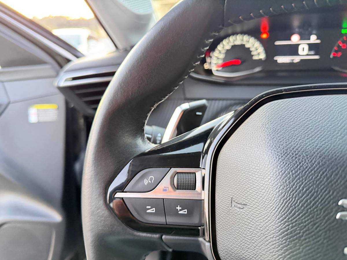 peugeot-208-2020-gasolina-1199cc