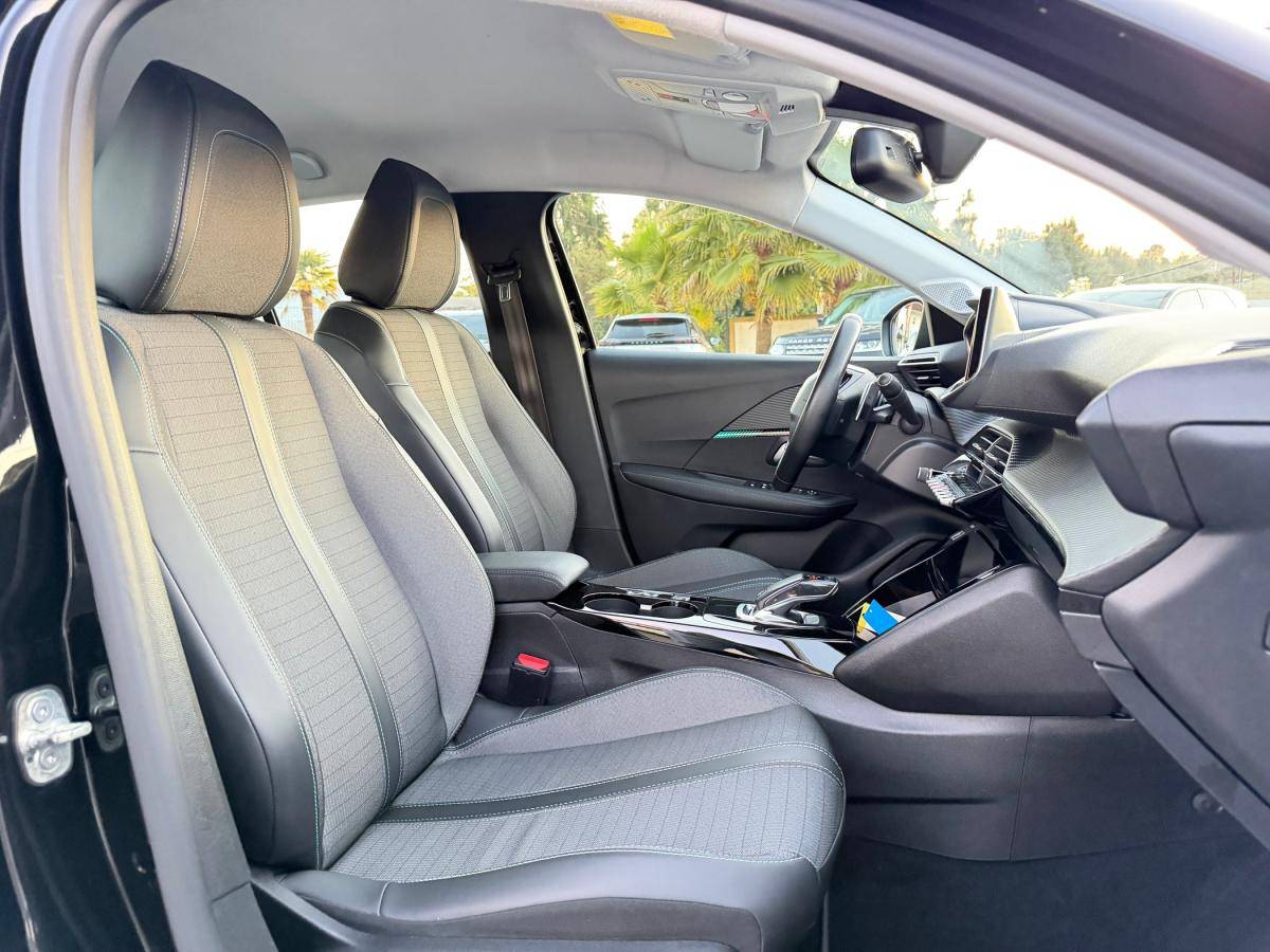 peugeot-208-2020-gasolina-1199cc