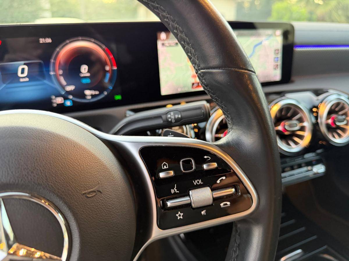 mercedes-benz-cla-2022-hibrido-a-gasolina-1332cc