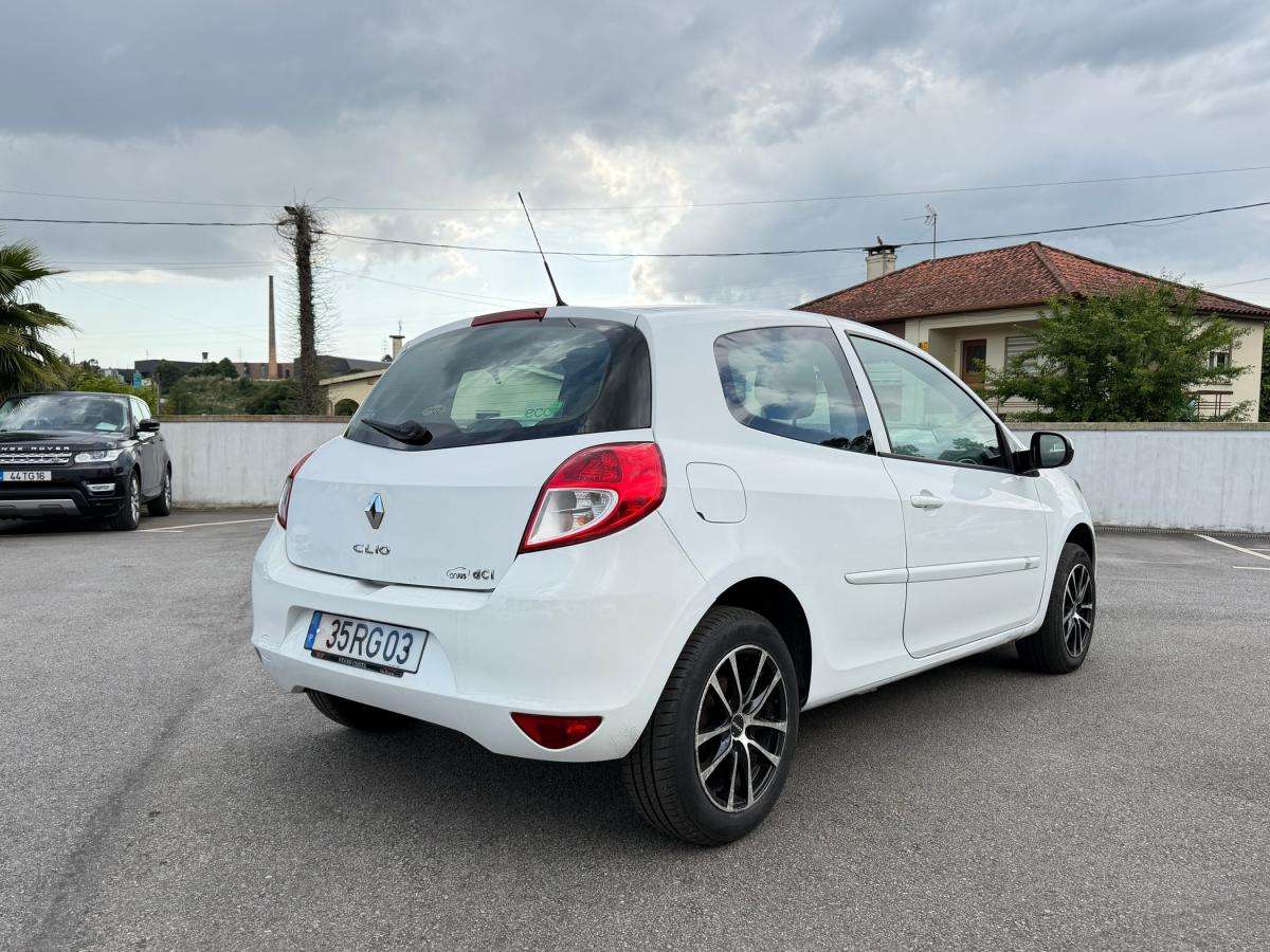 renault-clio-2011-diesel-1461cc