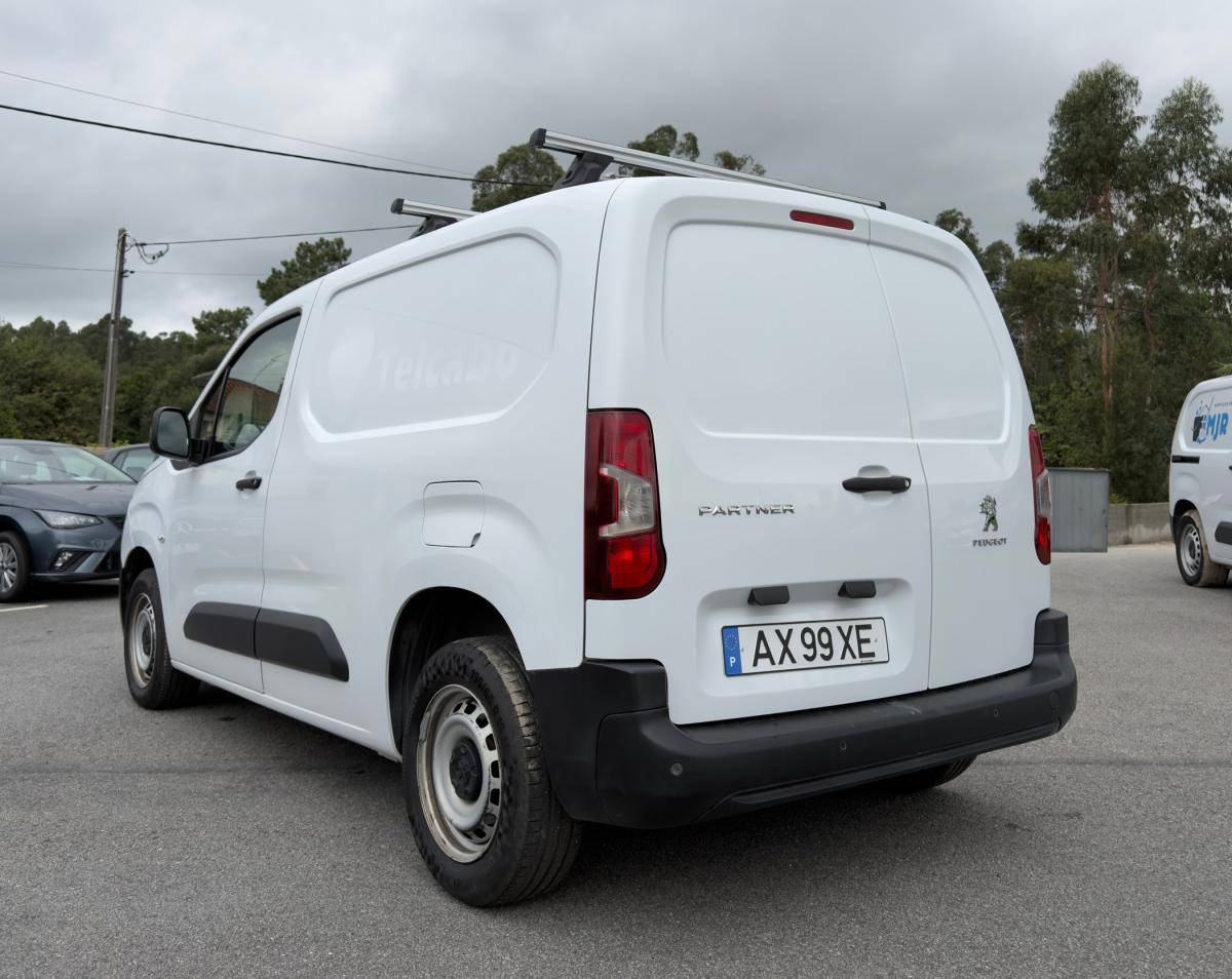peugeot-partner-2023-diesel-1499cc