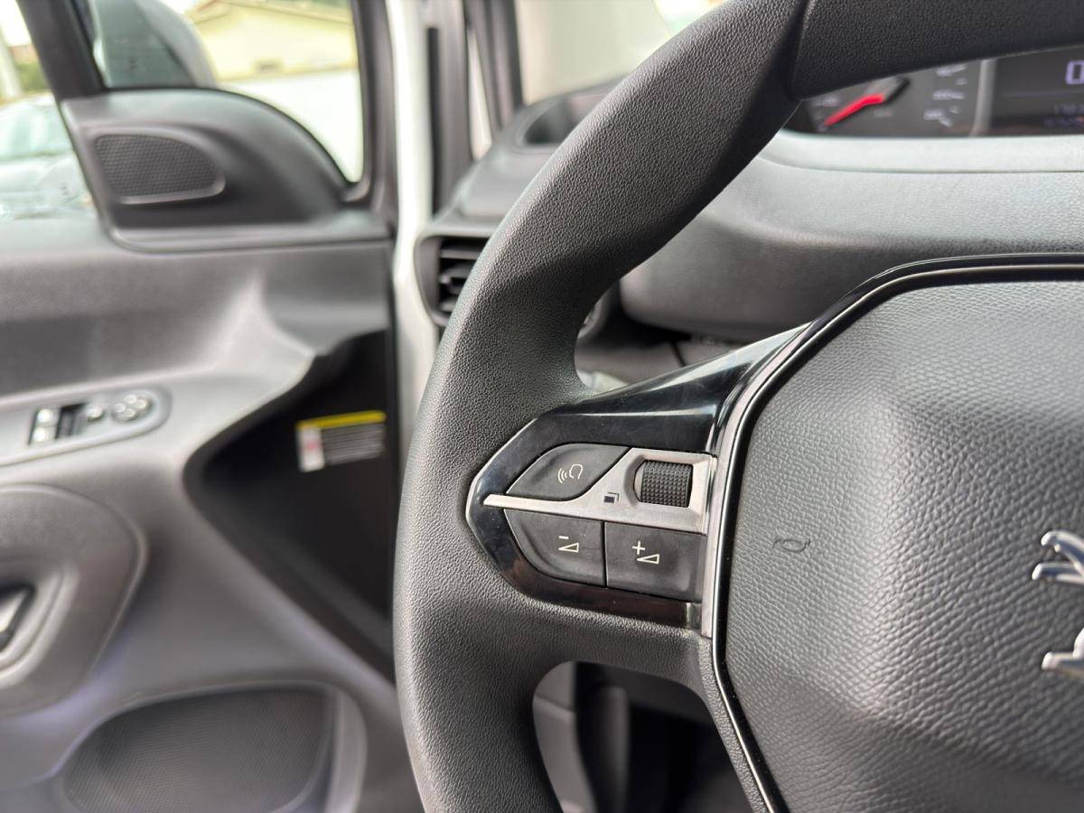 peugeot-partner-2023-diesel-1499cc