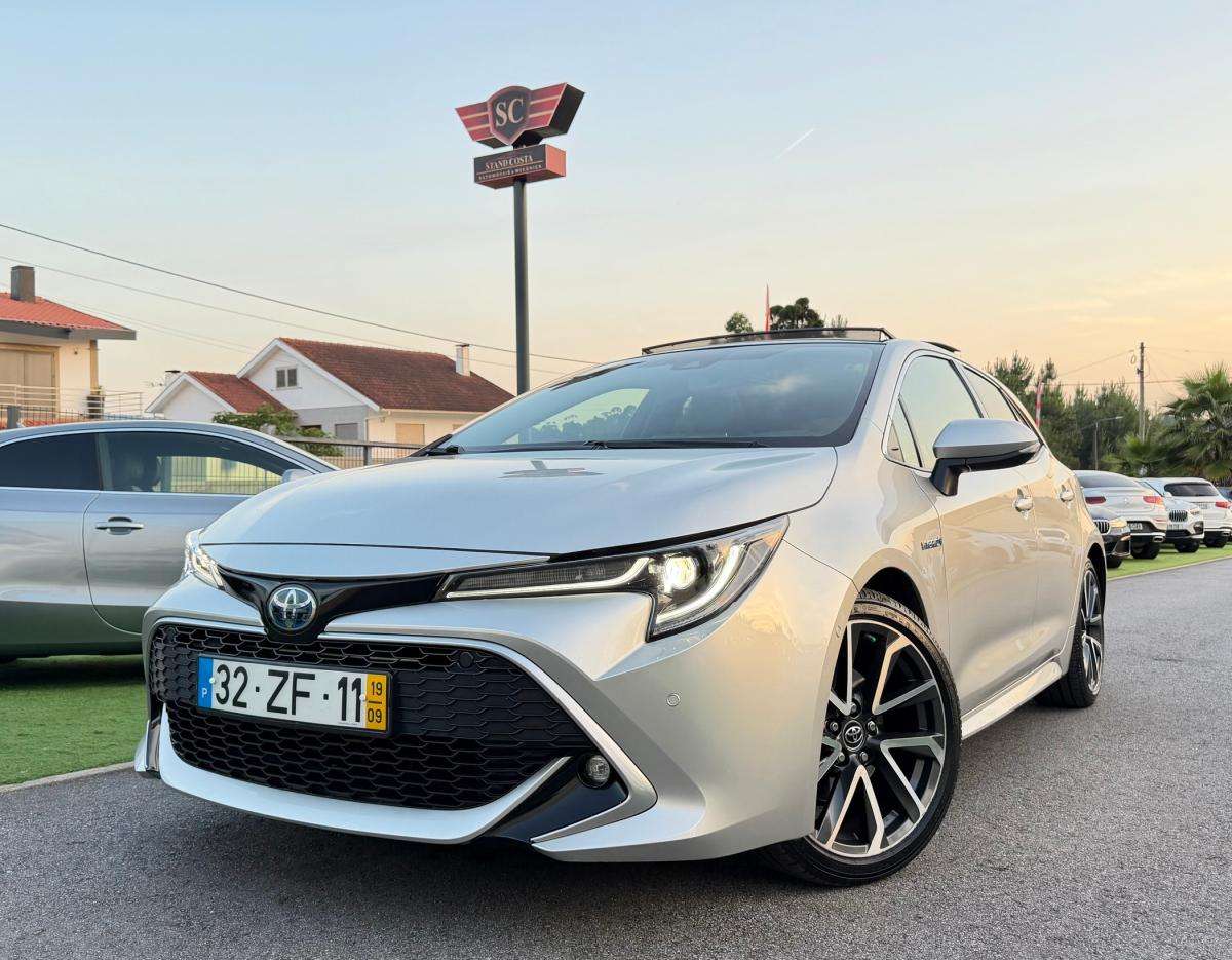 toyota-corolla-2019-hibrido-a-gasolina-1987cc