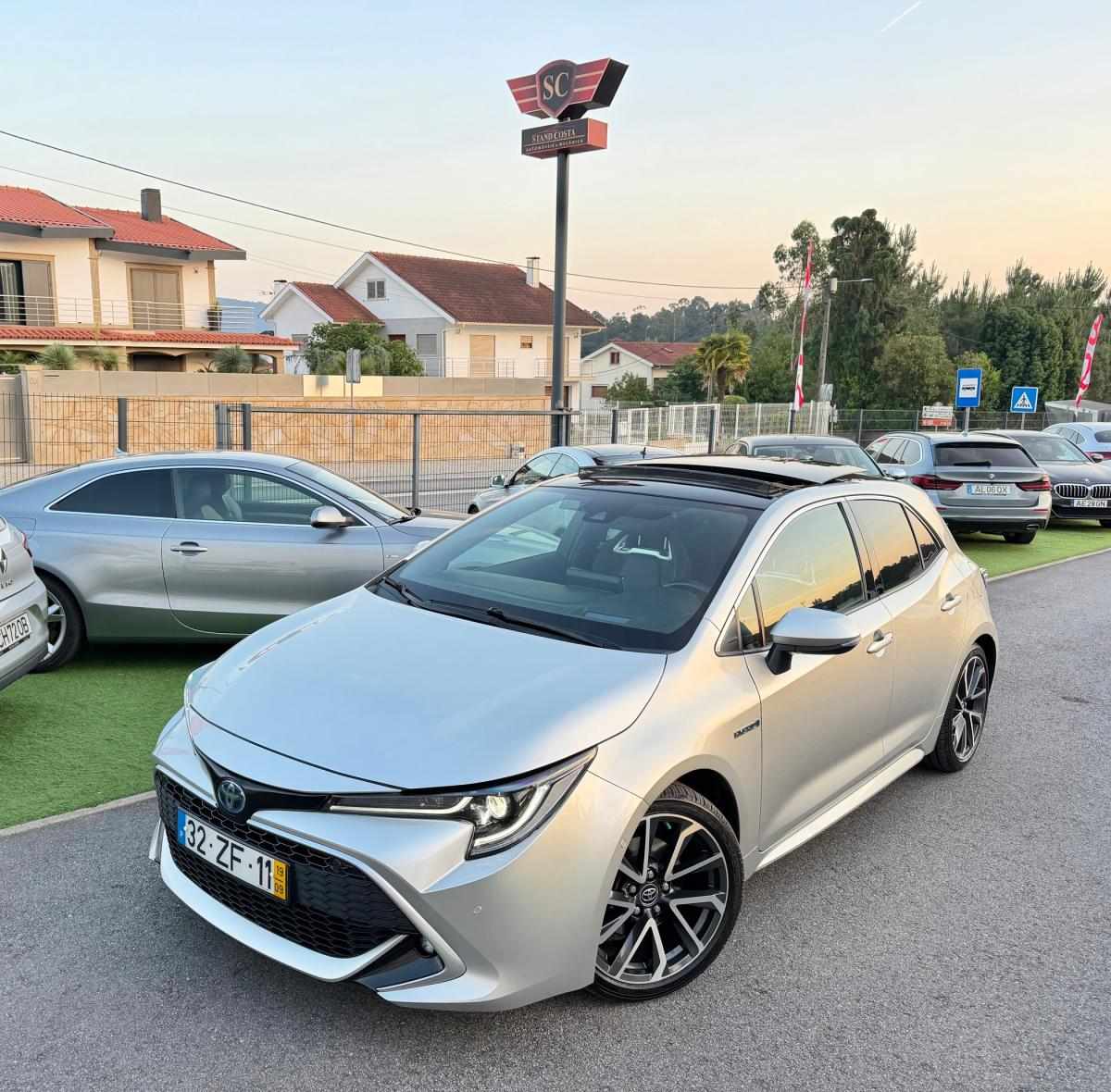 toyota-corolla-2019-hibrido-a-gasolina-1987cc