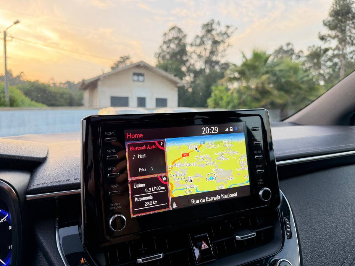 toyota-corolla-2019-hibrido-a-gasolina-1987cc