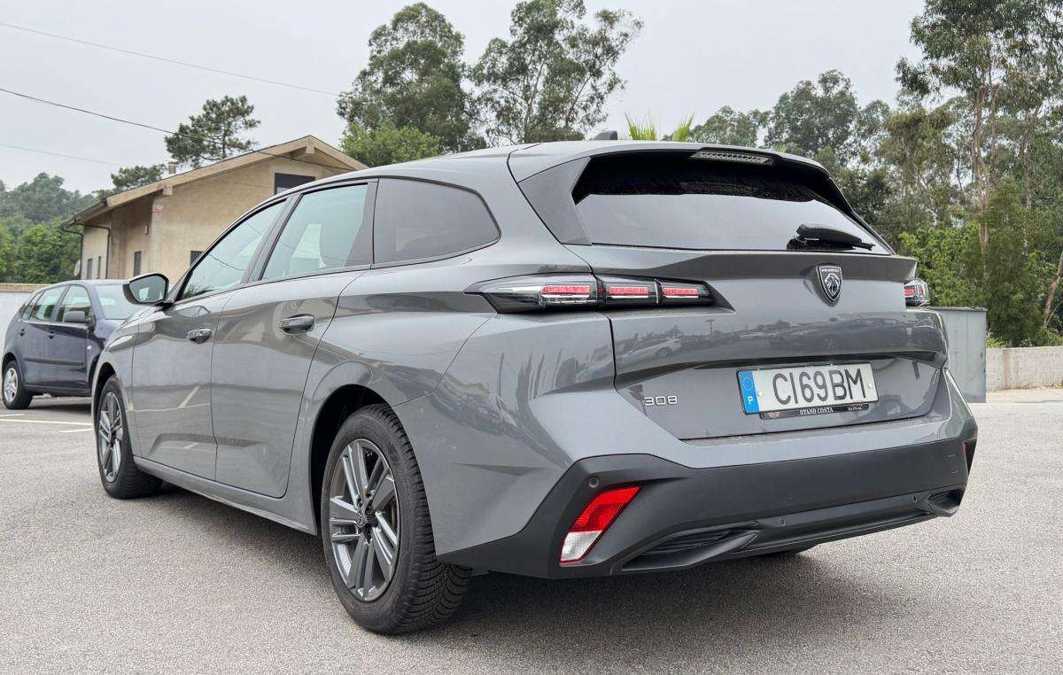 peugeot-308-sw-2024-gasolina-1199cc
