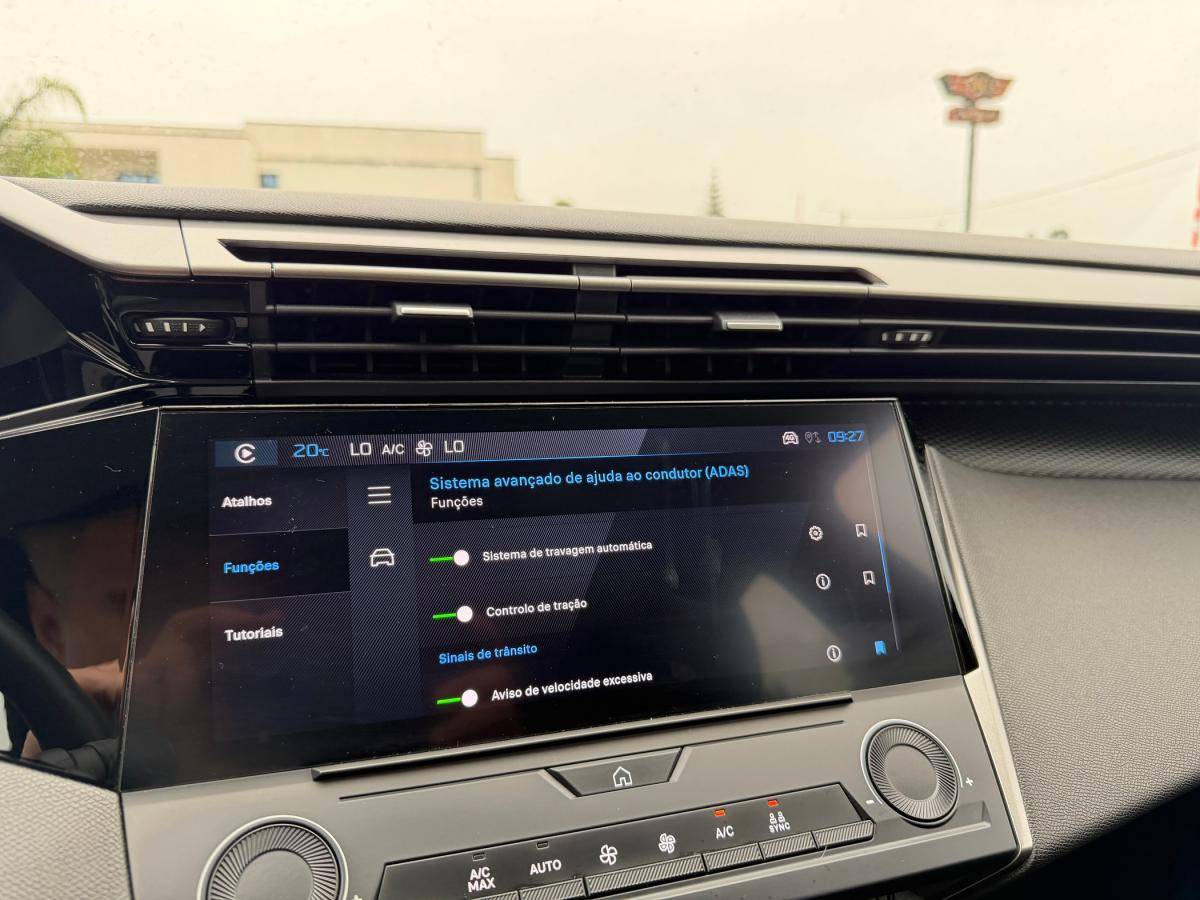 peugeot-308-sw-2024-gasolina-1199cc