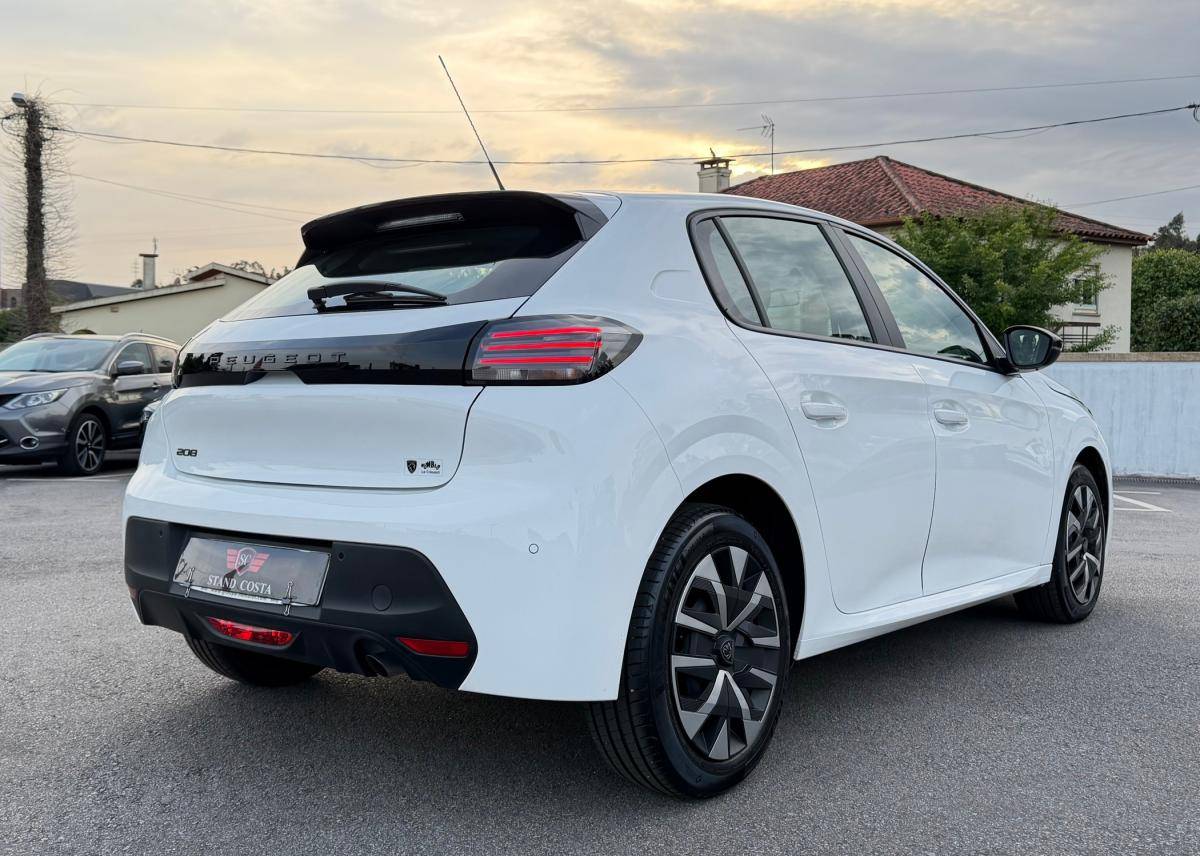 peugeot-208-2024-gasolina-1199cc