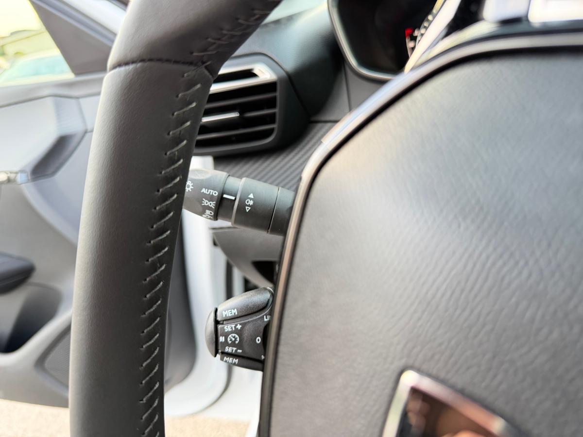 peugeot-208-2024-gasolina-1199cc