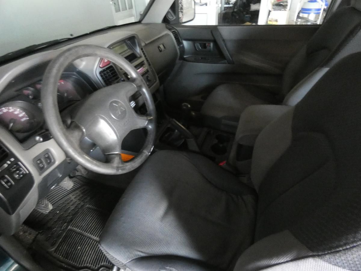 mitsubishi-pajero-2000-diesel-3200cc