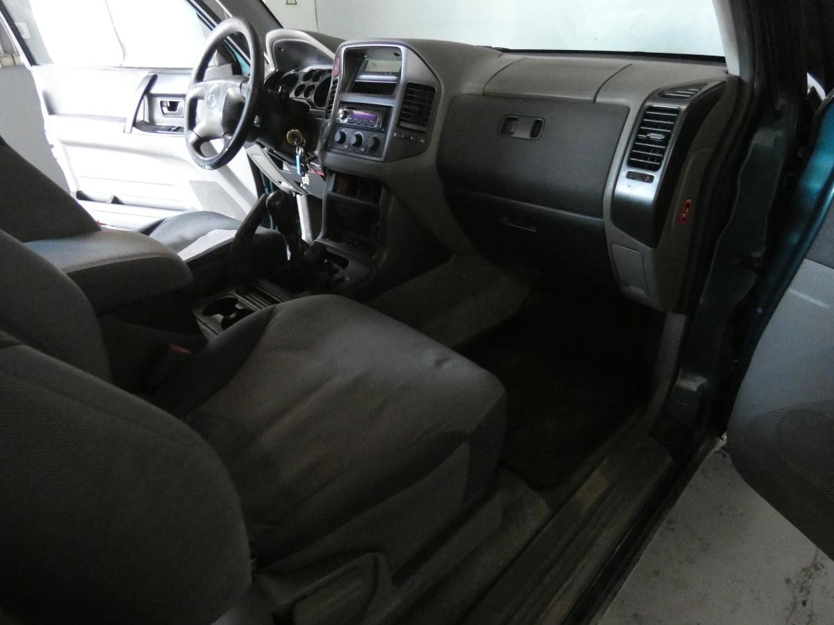 mitsubishi-pajero-2000-diesel-3200cc