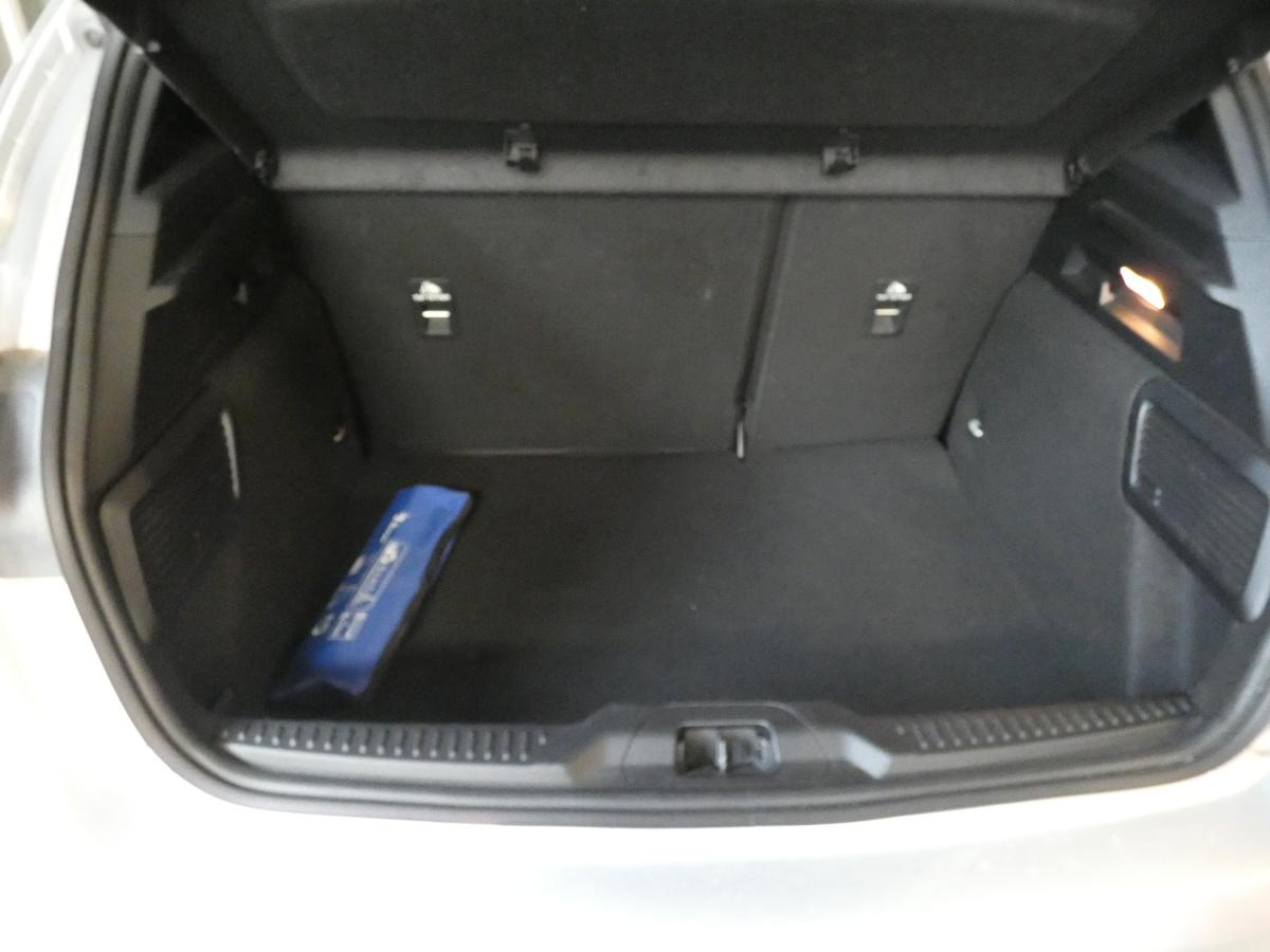 ford-focus-2024-gasolina-998cc