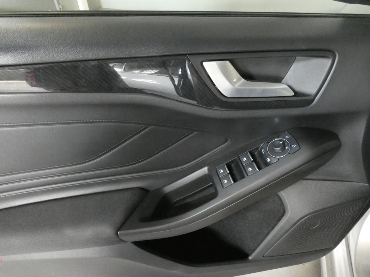 ford-focus-2024-gasolina-998cc