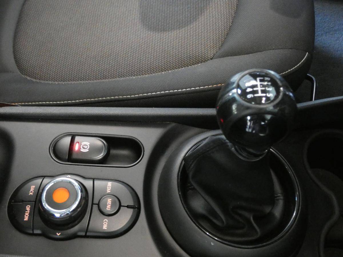 mini-clubman-2019-diesel-1496cc
