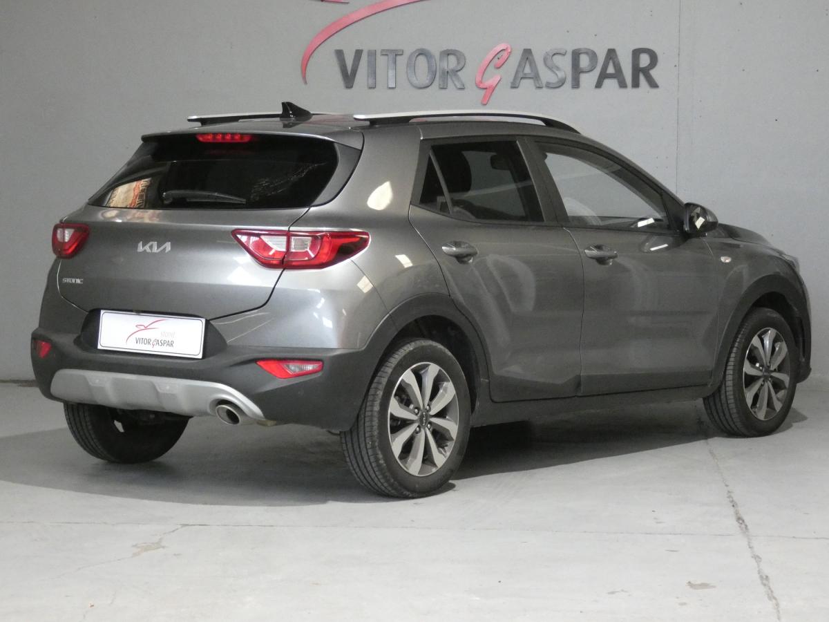 kia-stonic-2025-gasolina-1197cc