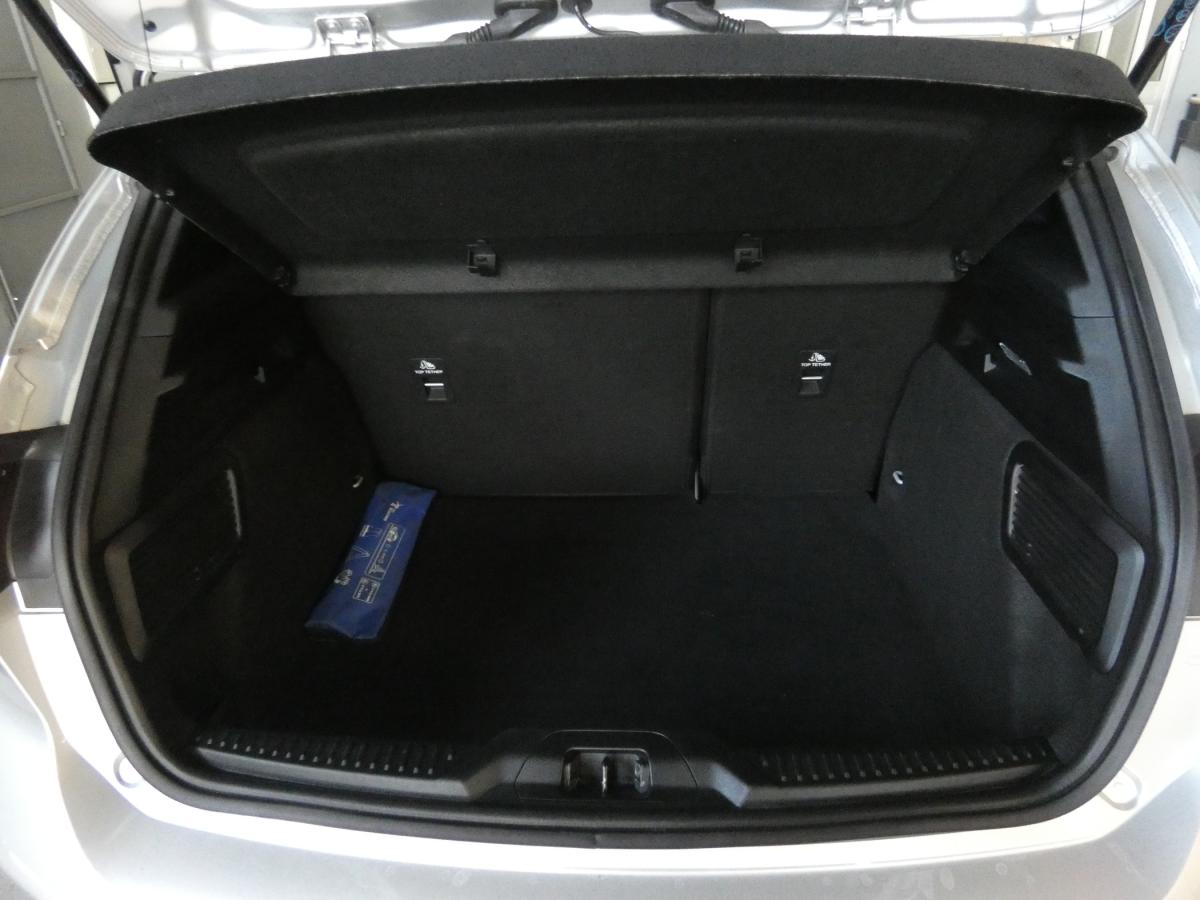 ford-focus-2024-gasolina-998cc