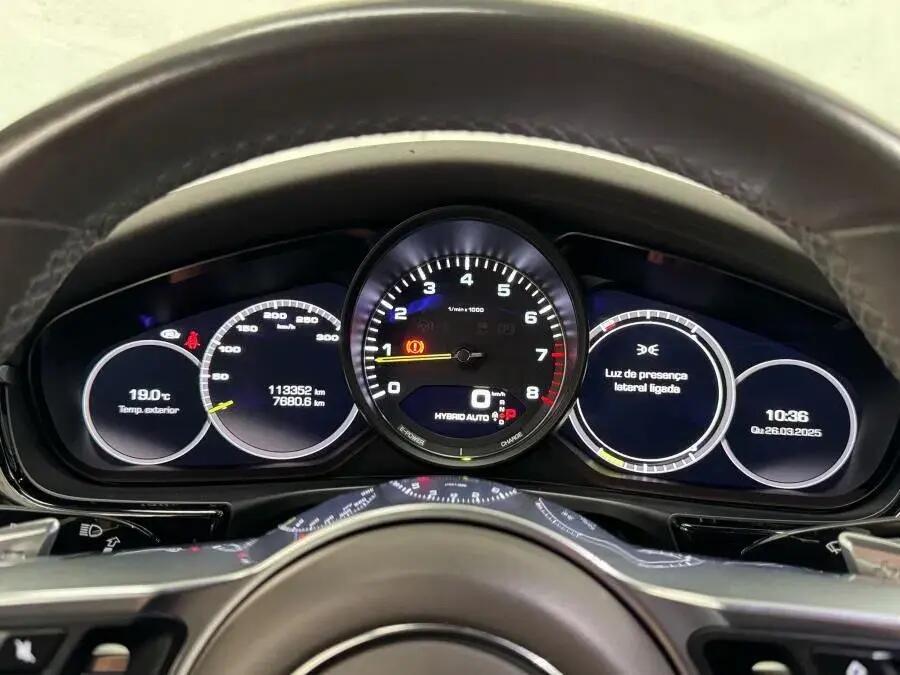 porsche-panamera-2019-hibrido-a-gasolina-2894cc