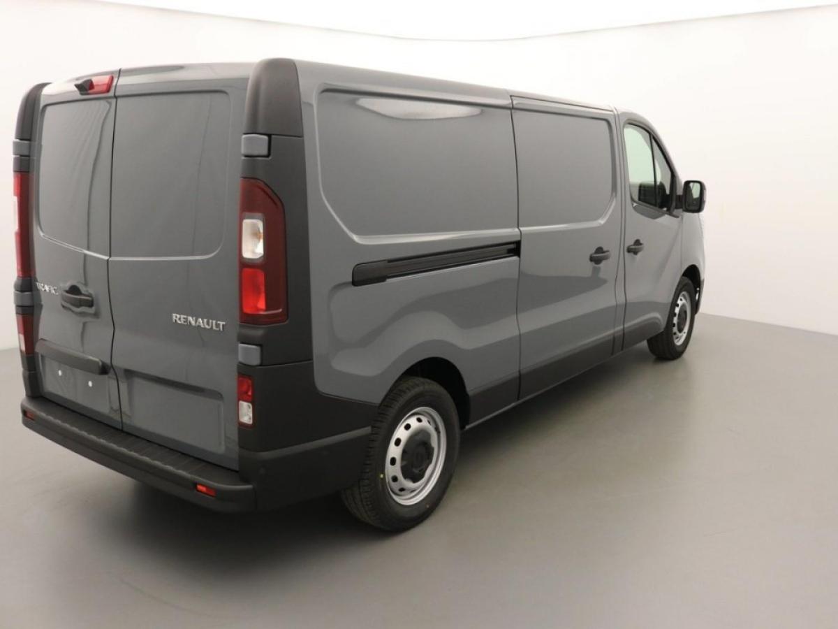 renault-trafic-2025-diesel-1997cc