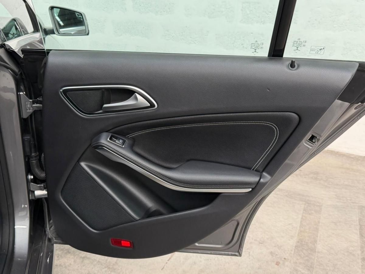 mercedes-benz-cla-2017-diesel-1950cc