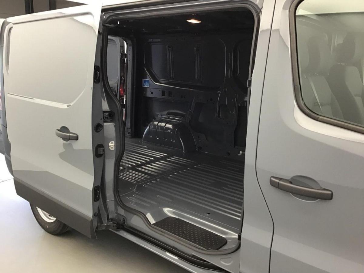 renault-trafic-2025-diesel-1cc