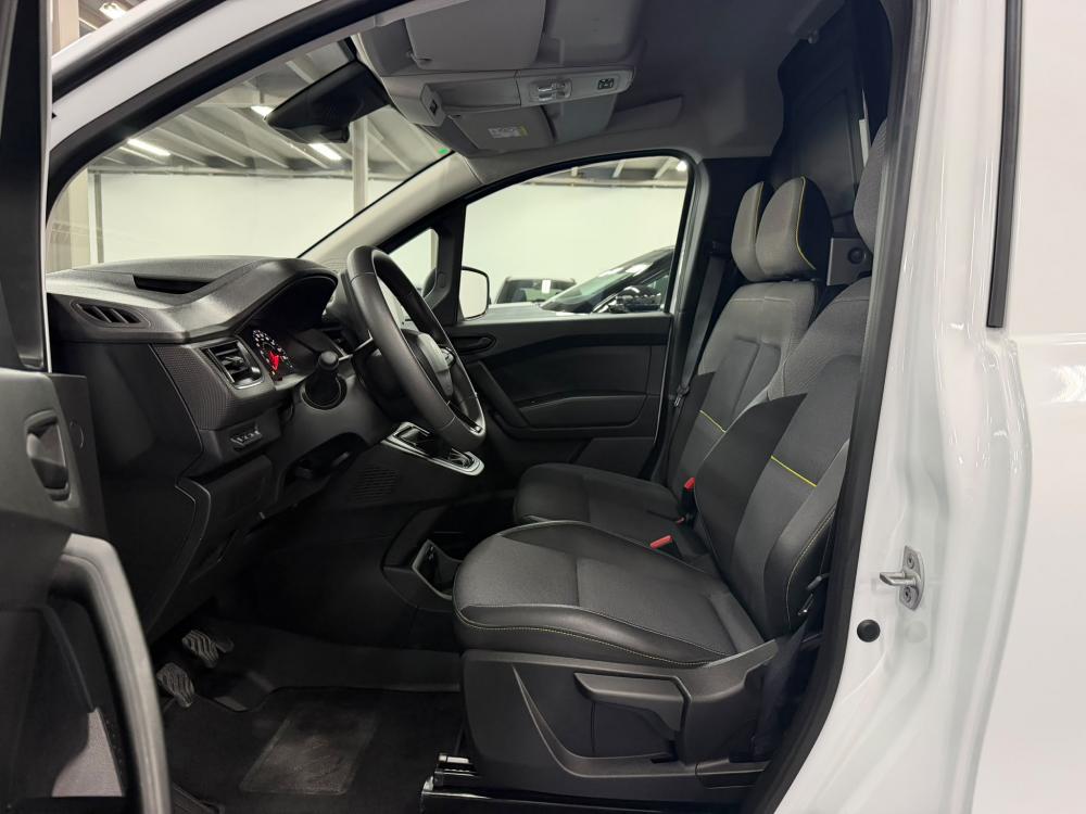 renault-kangoo-2025-diesel-1461cc